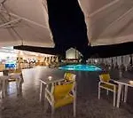 Otel Sandy